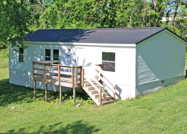 Property at 4368 Westside Dr, Cross Plains, TN 37049, 3 beds, 2 baths