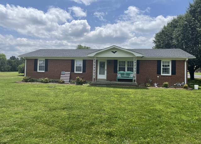 Property at 1700 Ellington Dr, Lafayette, TN 37083, 3 beds, 1 bath