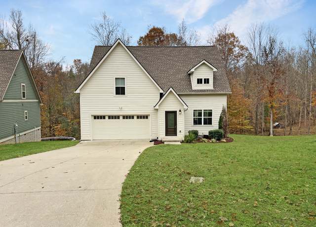 Property at 731 Hogan Rd, Clarksville, TN 37043, 4 beds, 2.5 baths