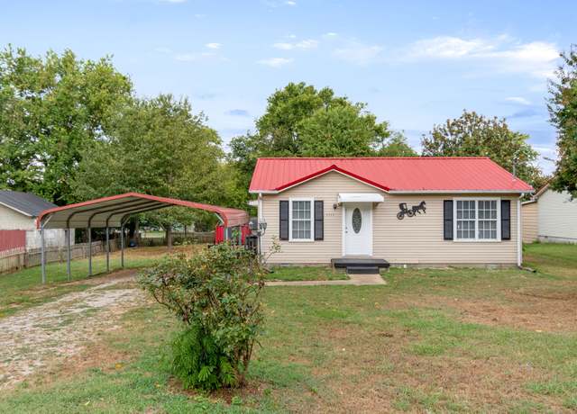 Property at 1115 Sunset Dr, Columbia, TN 38401, 2 beds, 1 bath