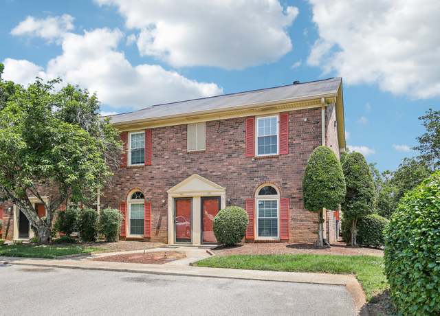 Property at 300 Lakebrink Dr, Nashville, TN 37214, 2 beds, 1.5 baths