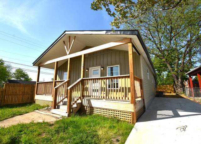 Property at 1903 Sharp St, Chattanooga, TN 37404, 3 beds, 2 baths