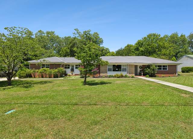 Property at 120 Dogwood Ln, Winchester, TN 37398, 3 beds, 2 baths