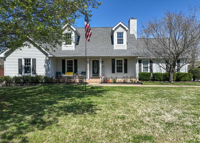 Property at 2410 Briar Bend Dr, Murfreesboro, TN 37128, 5 beds, 3 baths