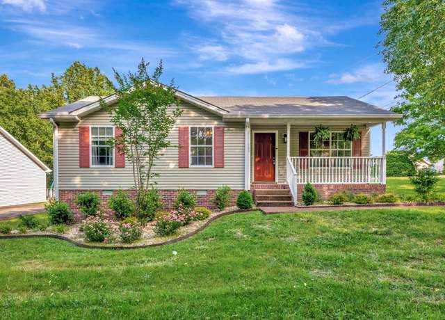 Property at 100 Oak Ave, Dickson, TN 37055, 3 beds, 1 bath