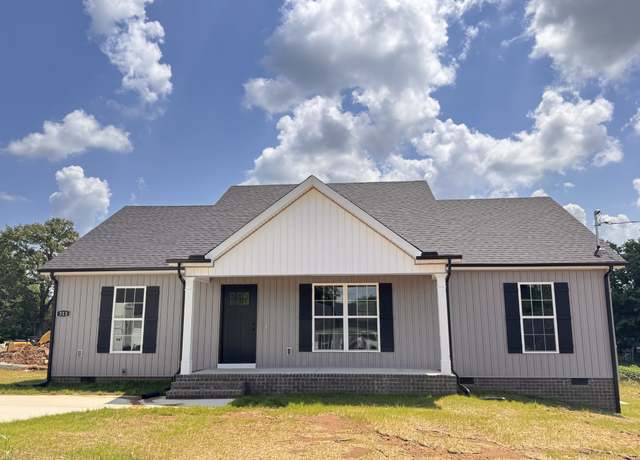 Property at 313 Lee Ln, Shelbyville, TN 37160, 3 beds, 2 baths