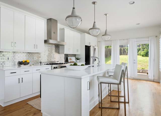 Property at 814A Horner Ave, Nashville, TN 37204, 4 beds, 3 baths