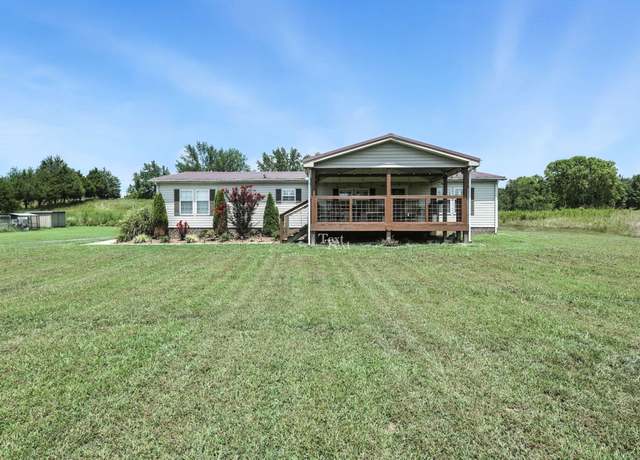 Property at 2067 Philadelphia Rd, Lebanon, TN 37087, 3 beds, 2 baths