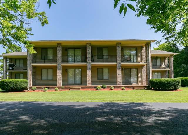 Property at 140 Bennett Dr, Pulaski, TN 38478, 3 beds, 2 baths