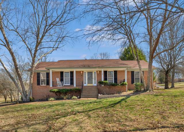 Property at 5300 East Bend Dr, Old Hickory, TN 37138, 3 beds, 3 baths