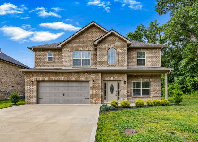 Property at 1497 English Oak Dr, Clarksville, TN 37043, 4 beds, 3 baths