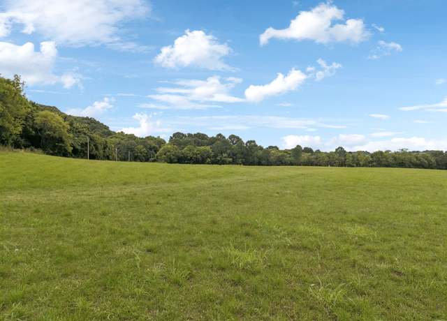 Property at 4 Crooked Hill Rd, Pulaski, TN 38478