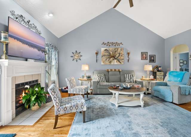 Property at 6017 Indian Ridge Blvd, White House, TN 37188, 3 beds, 2.5 baths