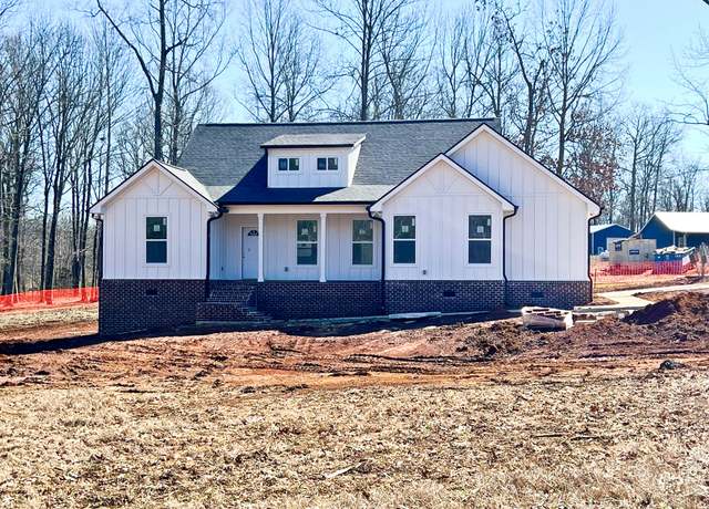 Property at 407 Spring Meadows Ln, Morrison, TN 37357, 3 beds, 2 baths