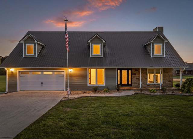 Property at 888 Riverbend Dr, Dayton, TN 37321, 3 beds, 2.5 baths