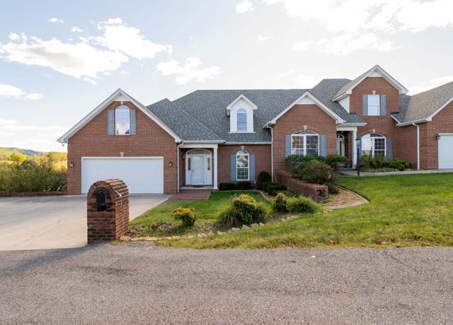 Property at 202 Houston Hills Dr, Woodbury, TN 37190, 3 beds, 2 baths