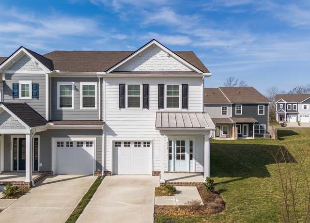 Property at 7117 Gracious Dr, Franklin, TN 37064, 3 beds, 2.5 baths