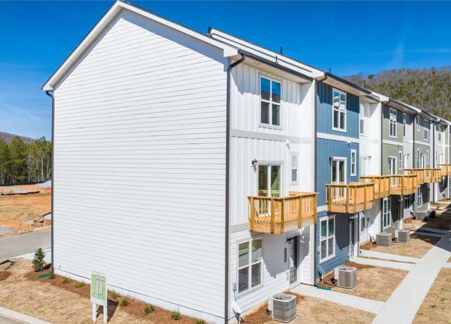 Property at 212 Asbury Oak Ln, Chattanooga, TN 37419, 2 beds, 2.5 baths