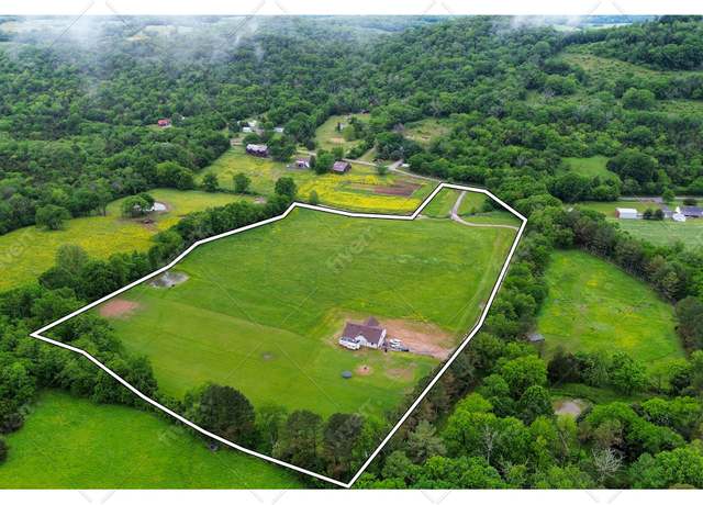 Property at 178 Wilburn Hollow Rd, Riddleton, TN 37151, 3 beds, 3 baths