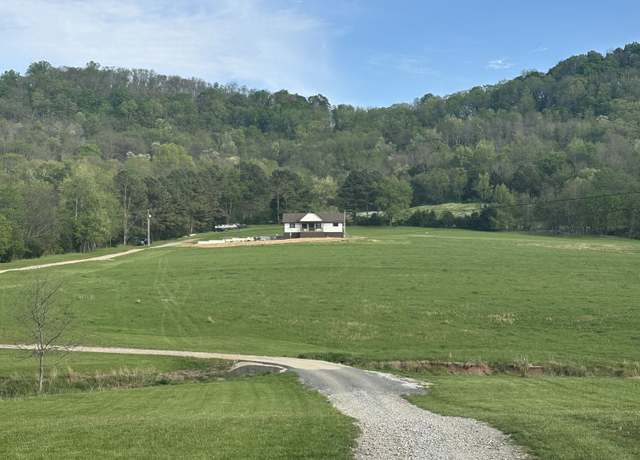 Property at 178 Wilburn Hollow Rd, Riddleton, TN 37151, 3 beds, 3 baths