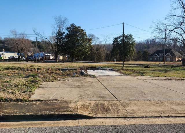 Property at 106 Weems Pl, Waverly, TN 37185