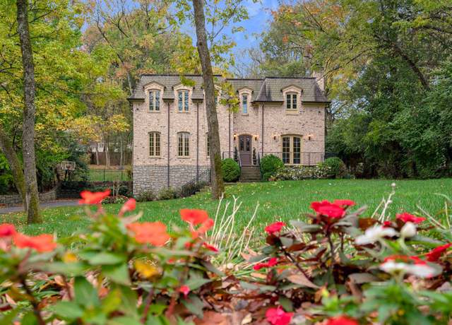 Property at 4317 Signal Hill Dr, Nashville, TN 37205, 4 beds, 4.5 baths