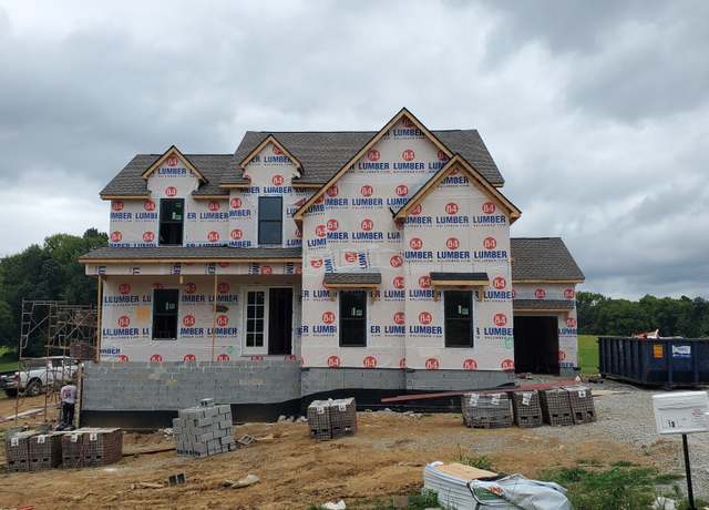 Property at 1066 Peyton Pl, Columbia, TN 38401, 4 beds, 3.5 baths