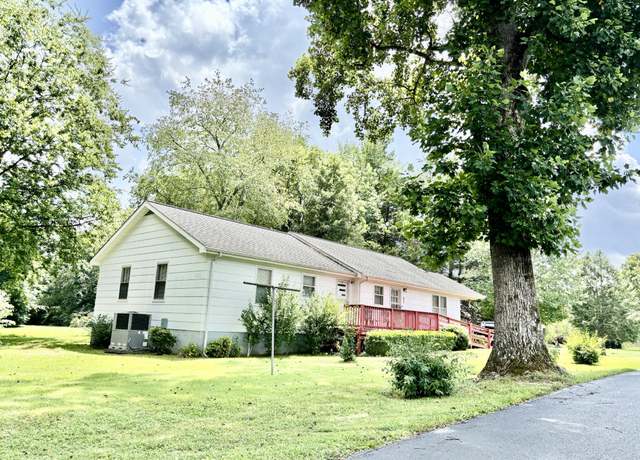 Property at 324 Dell Trl, Dunlap, TN 37327, 4 beds, 2 baths