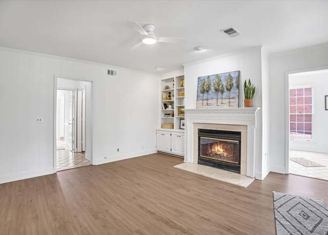 Property at 7500 Old Harding Pike, Nashville, TN 37221, 3 beds, 2.5 baths