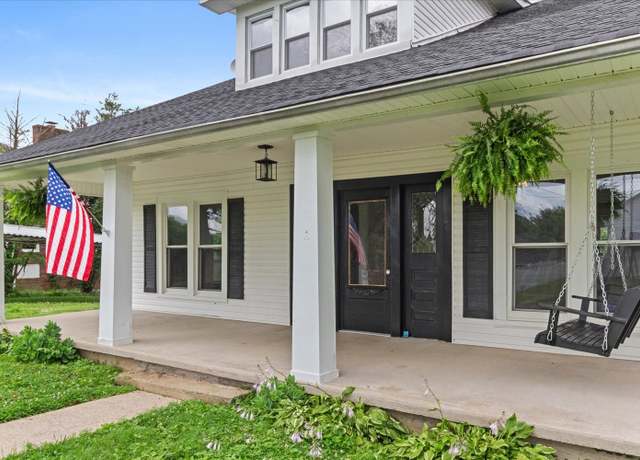 Property at 208 S Mulberry St, Cornersville, TN 37047, 4 beds, 3 baths