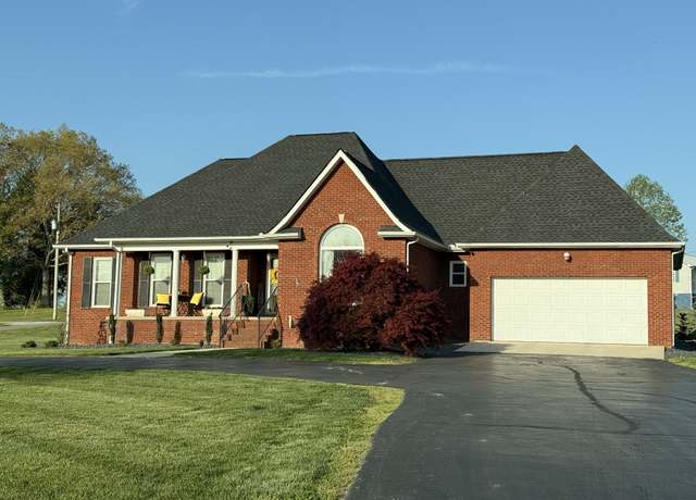 Property at 436 Westwood Dr, Sparta, TN 38583, 3 beds, 2 baths