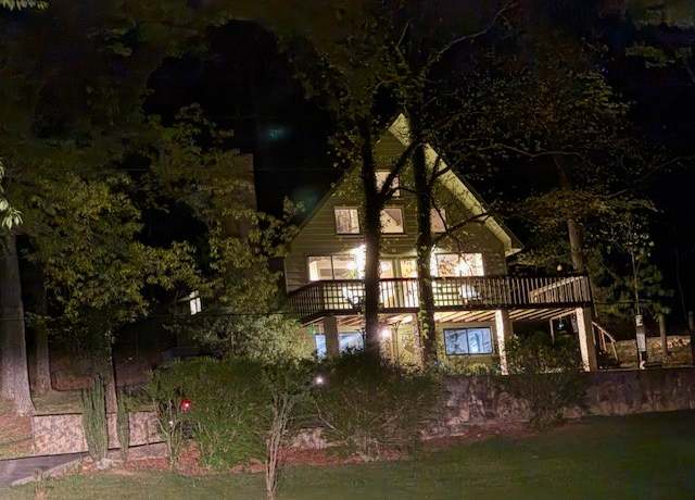 Property at 135 Pleasant Grove Dr, Estill Springs, TN 37330, 3 beds, 1.5 baths