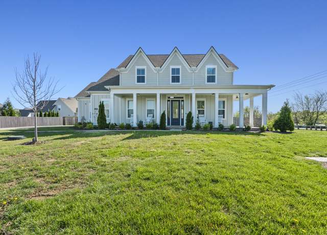 Property at 1103 Clarendon Ave, Murfreesboro, TN 37128, 4 beds, 3 baths