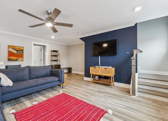 Property at 116C 9th St N, Nashville, TN 37206, 4 beds, 4.5 baths