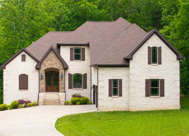 Property at 1040 Washington Dr, Cottontown, TN 37048, 5 beds, 3 baths