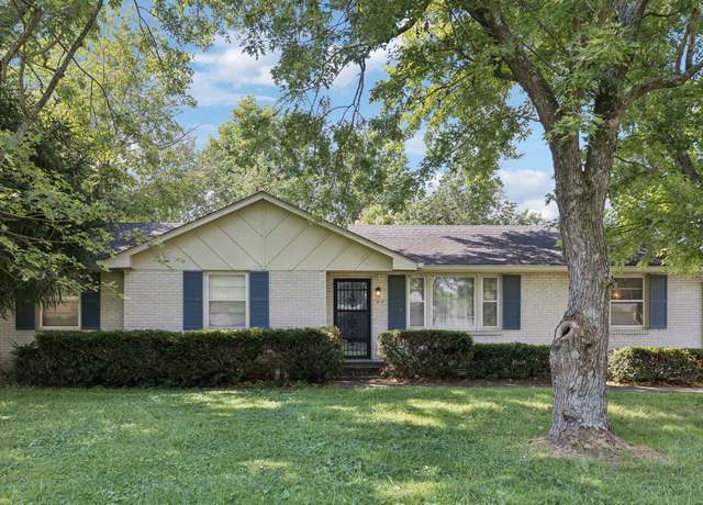 Property at 211 W Hutchinson Dr, Smyrna, TN 37167, 3 beds, 3 baths