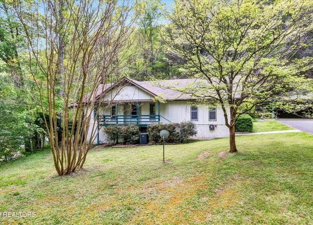 Property at 3178 N Clear Fork Rd, Sevierville, TN 37862, 3 beds, 2 baths