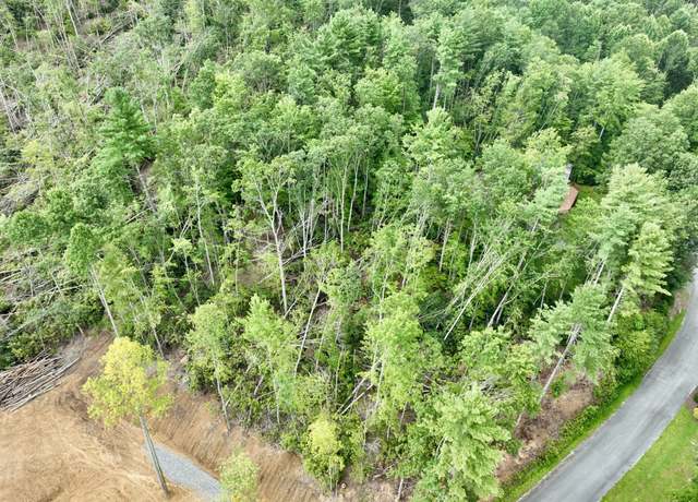 Property at 1 Bankers Bnd, Mountain City, TN 37683