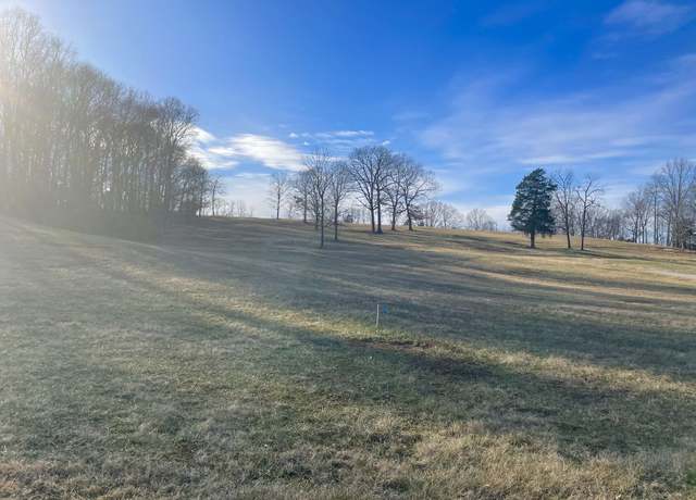 Property at 3 Columbia Rd, Charlotte, TN 37036