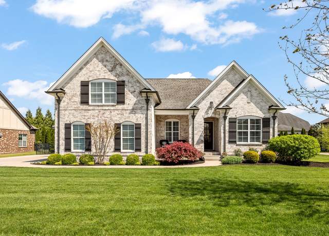 Property at 2822 Craythorne Dr, Murfreesboro, TN 37129, 4 beds, 3 baths