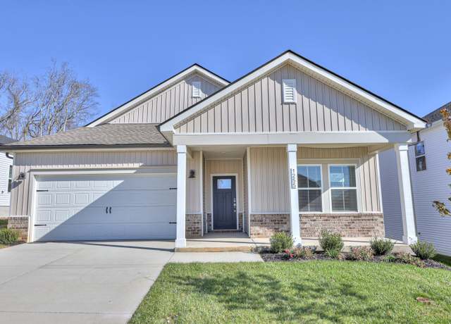 Property at 1255 Bluffton Cir, Clarksville, TN 37043, 4 beds, 2 baths