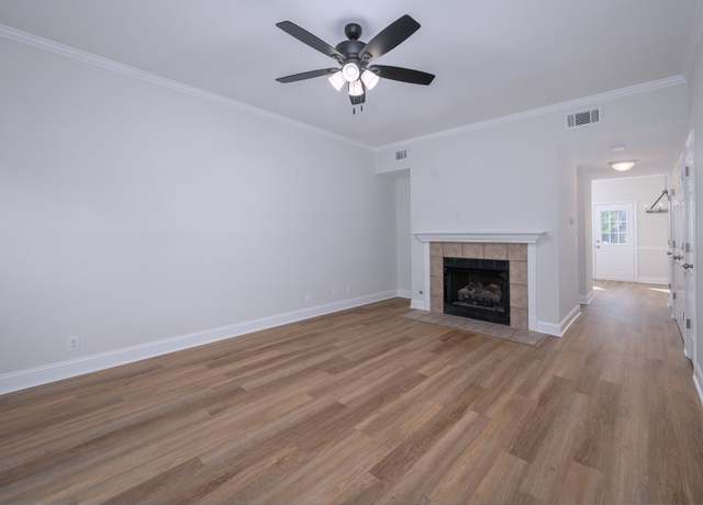 Property at 2121 Highway 12 S #70, Ashland City, TN 37015, 2 beds, 1.5 baths