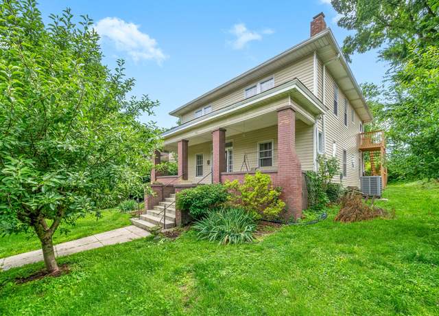 Property at 440 N 2nd St, Clarksville, TN 37040, 4 beds, 2 baths