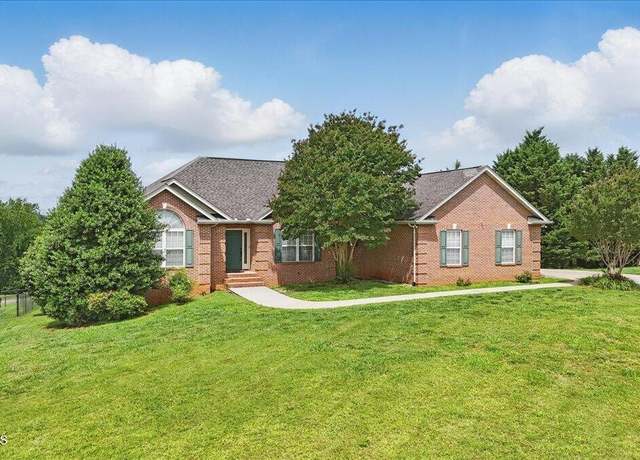 Property at 115 Alex Way, Maryville, TN 37801, 4 beds, 3 baths