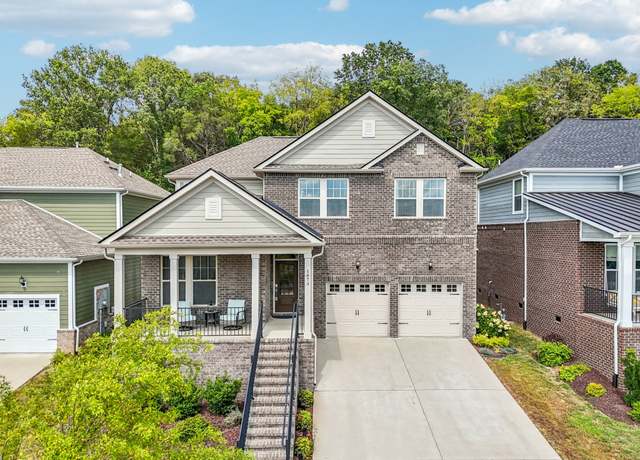 Property at 1073 Pebble Run Rd, Hendersonville, TN 37075, 4 beds, 3.5 baths