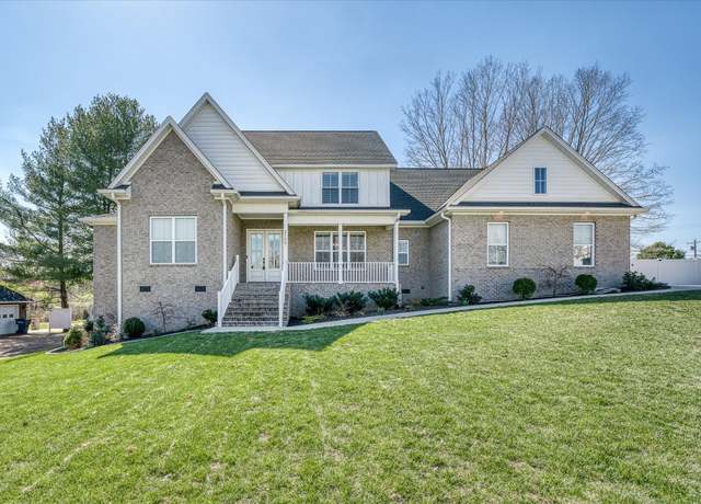 Property at 2109 Boxwood Cir, Cookeville, TN 38506, 4 beds, 3 baths