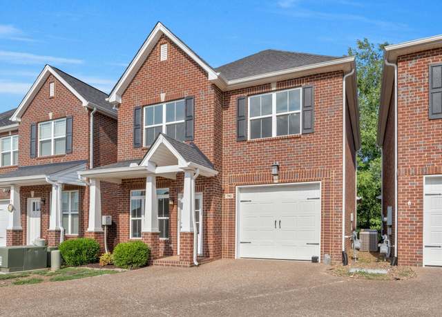 Property at 702 Indian Ridge Cir, White House, TN 37188, 3 beds, 2.5 baths