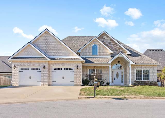 Property at 416 Veronica Ct, Clarksville, TN 37043, 4 beds, 3 baths