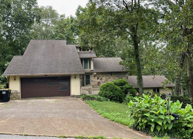 Property at 9208 Magic Mountain Dr, Chattanooga, TN 37421, 4 beds, 3.5 baths