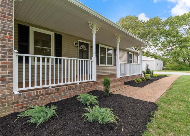Property at 3671 Apache Trl, Springfield, TN 37172, 3 beds, 2 baths